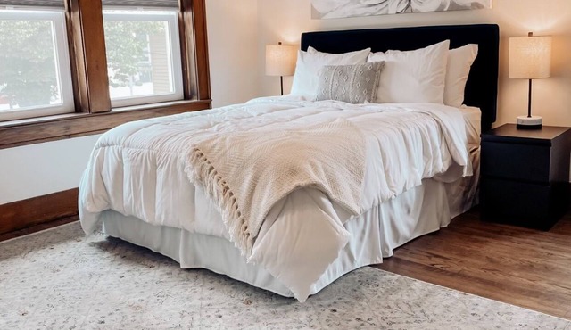 Newly remodeled Studio Apartment