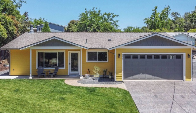 Newly remodeled three bed two bathon quiet dead end street.