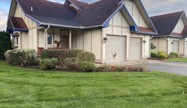 Newly remodeled townhouse with 5 bedrooms & 4 1/2 baths with hot tub.
