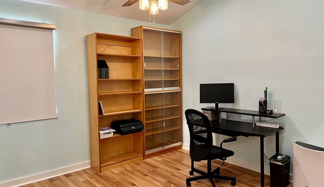 Newly Remodled 3-bedroom townhome with WiFi and AC in lovely Los Angeles