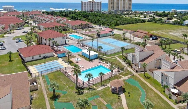 Newly renovated! Condo in Panama City Beach FL