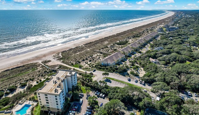 NEWLY RENOVATED & NEW TO THE MARKET: Modern, Oceanfront One Bedroom Condo. C-120