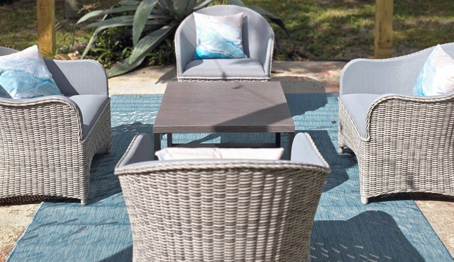 Newly renovated 1915 historic cottage, close to the beach!
