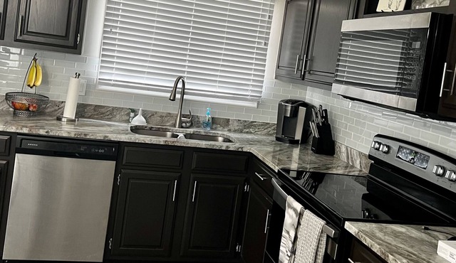 Newly Renovated 3 Bedroom Beautiful Home!!!