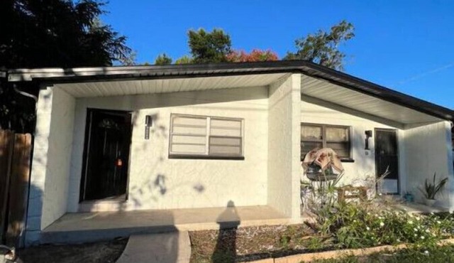 Newly Renovated 1 Bedroom Close to Busch Gardens