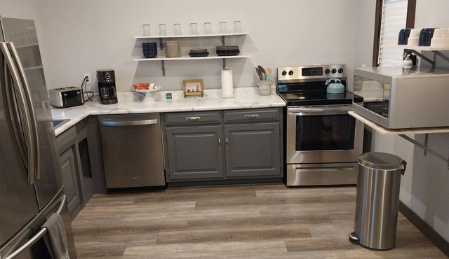 Newly Renovated 1900 Farmhouse in the Heart of Ohio's Amish Country-Kidron!