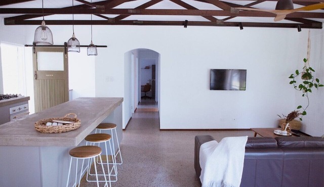 Newly renovated 1970's house. Dog/kid friendly.