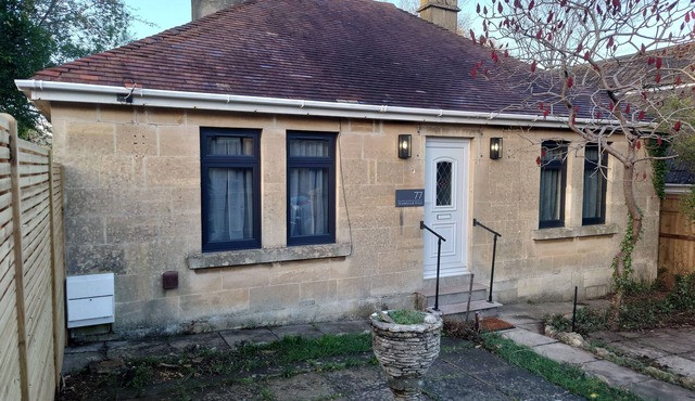 Newly renovated 2-bed bungalow