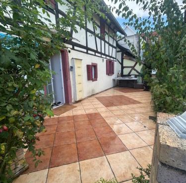 Newly renovated 2 bedroom apartment