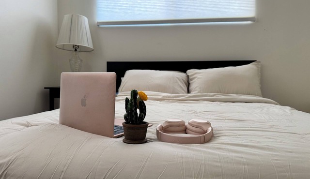 Newly renovated 3 bdr home. Just 15 min to the beach, 24 hour pancakes & SpaceX.