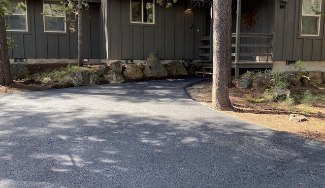 Newly Renovated 3 Br/2 Bath Sunriver Cabin With WiFi, A/C, Sharc Passes