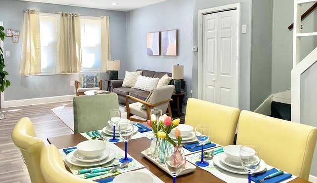 Newly Renovated 3BR Townhouse near Sesame Place