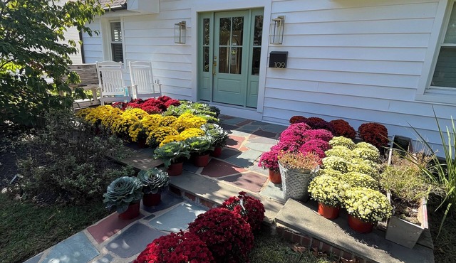 Newly renovated 4-bedroom house in Manasquan btwn beach & town. Weekly Sat-Sat.
