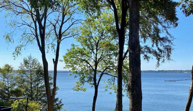Newly Renovated 4B, 2.5 bath Lakefront home with South Grand Lake Views and dock