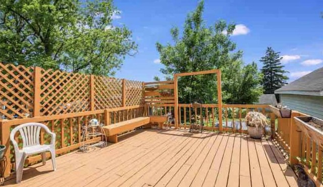 Newly Renovated 4BR 2BA House