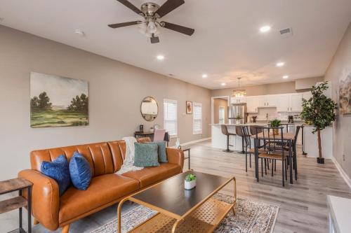 Newly renovated 4BR CozySuites