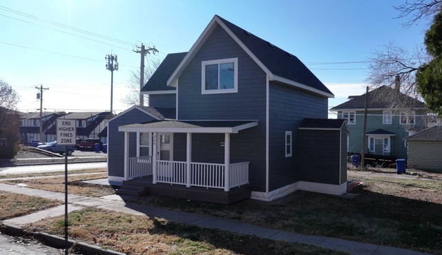 Newly Renovated 4BR Home in the Heart of Hays – Walk to Dining & Downtown