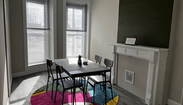 Newly renovated 5bed/3bath townhouse in Station North arts district