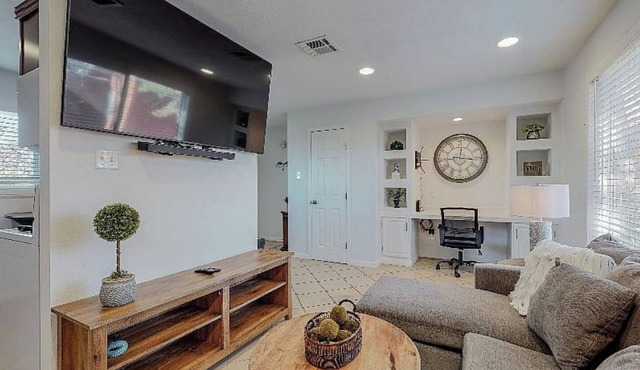 Newly Renovated Apartment with New Furnishings Unit 210