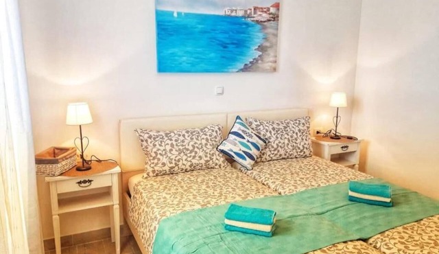 newly renovated apartment for 2
