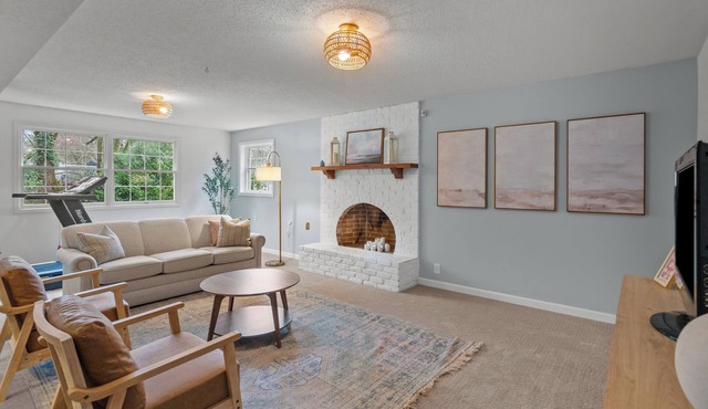 Newly Renovated Basement Oasis within 5 Star VRBO Lake Oswego Home