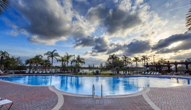 Newly Renovated, Beautiful 2bd/2ba Condo #2vc500