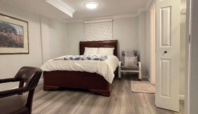 NEWLY RENOVATED Bed with PRIVATE BATH and PRIVATE ENTRANCE in Fairfax, VA