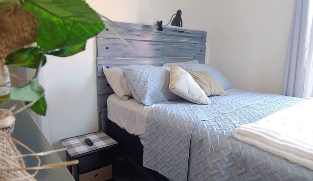 Newly Renovated Big 5 Bedroom Stay