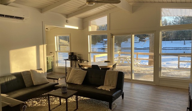 Newly Renovated Cozy Waterfront Muskoka Cottage