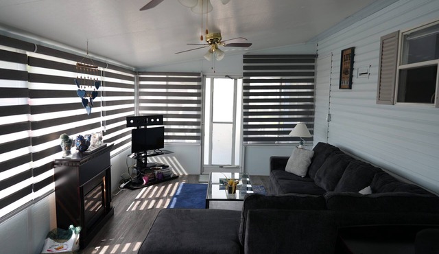 Newly Renovated Lakeview Cottage on Lake Erie in Sherkston Shores by Elco Beach