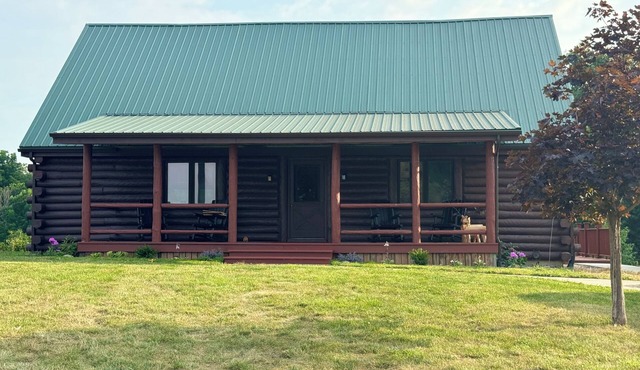 Newly Renovated Cabin Sleeps 12 Comfortably!