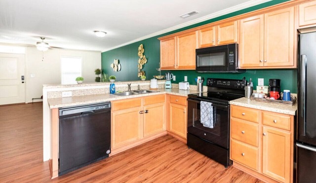 Newly Renovated-Central Jacksonville/Lejeune/Beach
