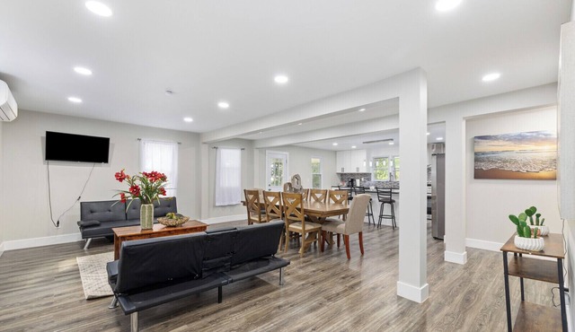 Newly Renovated Charmer, Spacious 6-bedroom house.