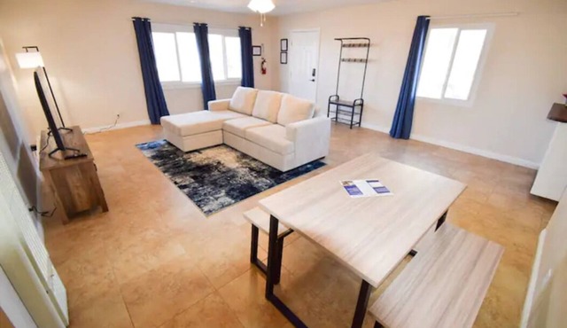 Newly Renovated Charming 3 bedroom Las Vegas Home