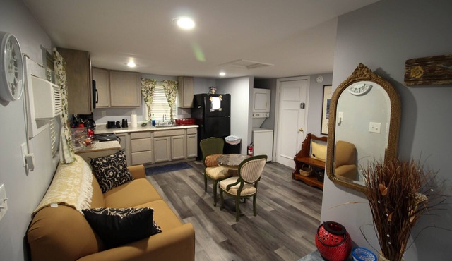 Newly Renovated Completely Furnished Two Bedroom Cottage