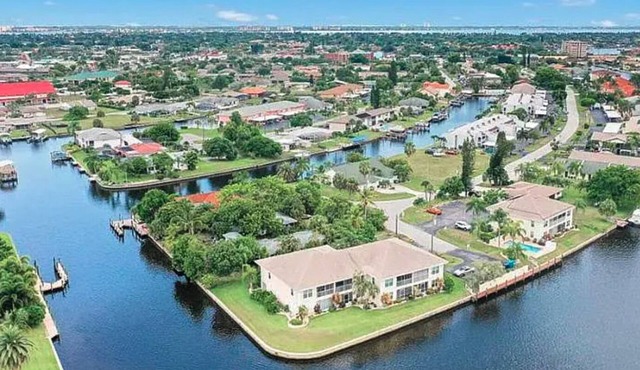 Newly Renovated Condo with an Incredible View, Close to Downtown