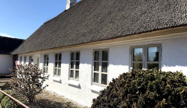 Newly renovated cottage near the beach