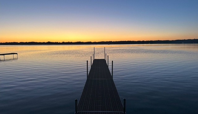 NEWLY RENOVATED cottage ON Wolf Lake! Boating, SXS and more!