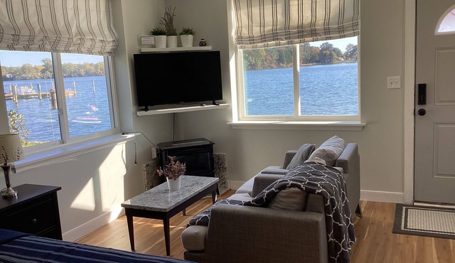 Newly renovated cozy and modern cottage with expansive water views