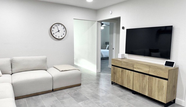 Newly renovated cozy 2 bedroom 2 bath home