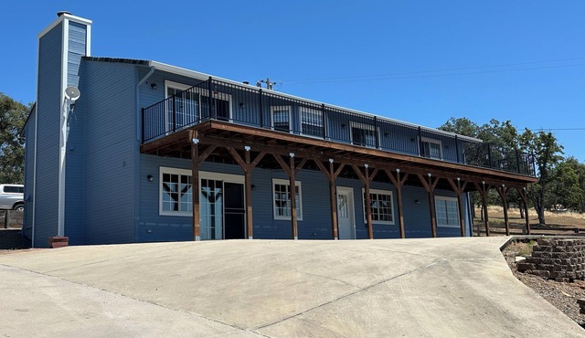 Newly Renovated Don Pedro Retreat - Sleeps 6