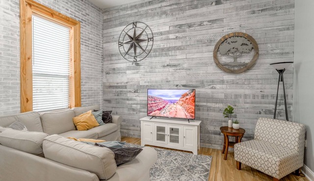 Newly renovated duplex 5 mins from Purdue