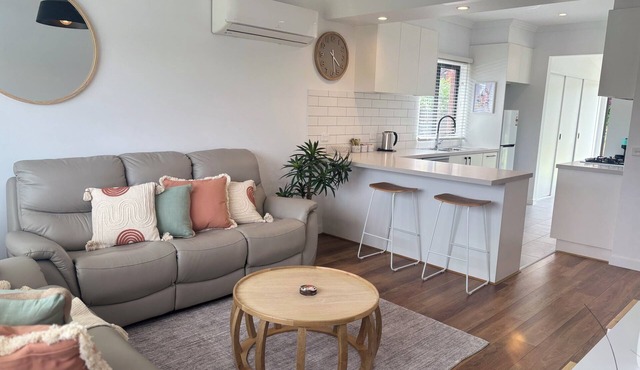 Newly renovated, family & pet friendly two bedroom property in Geelong.