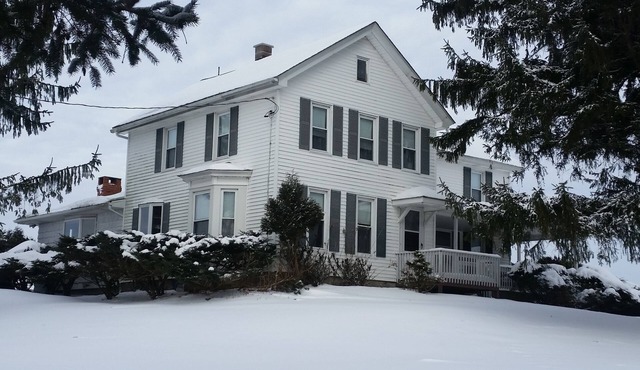 Newly renovated farmhouse with a view of Elk Mountain
