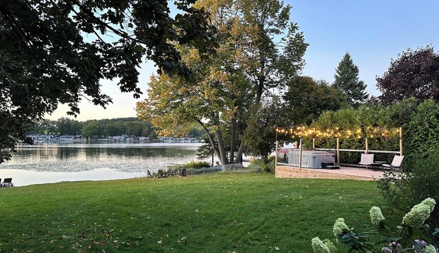 Newly Renovated Family Waterfront Cottage w/Hot Tub and Wood Stove