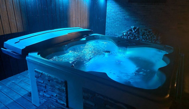 Newly renovated farm home with Hot Tub