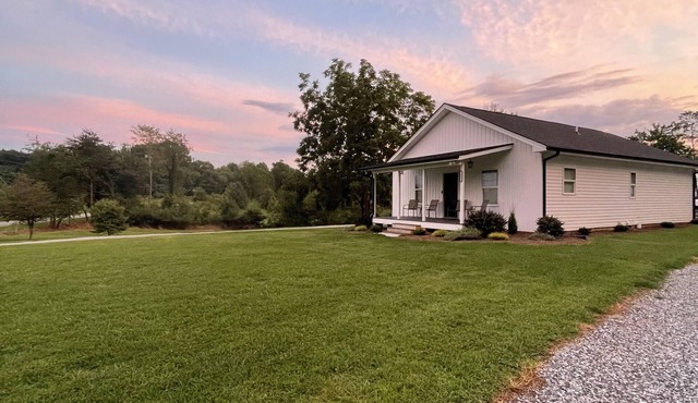 Newly Renovated Farmhouse on Acreage