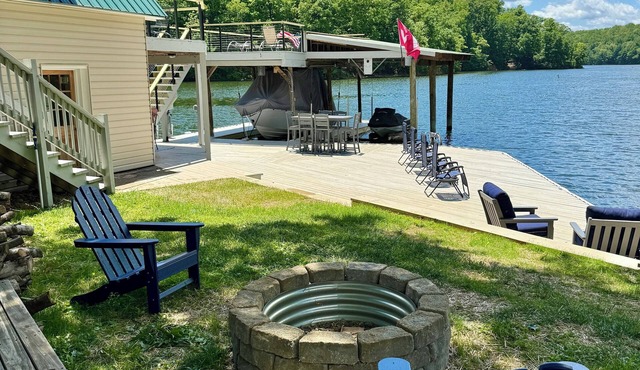 Newly renovated & furnished 3 bdrm, 2 bath lake home, dock, spectacular view