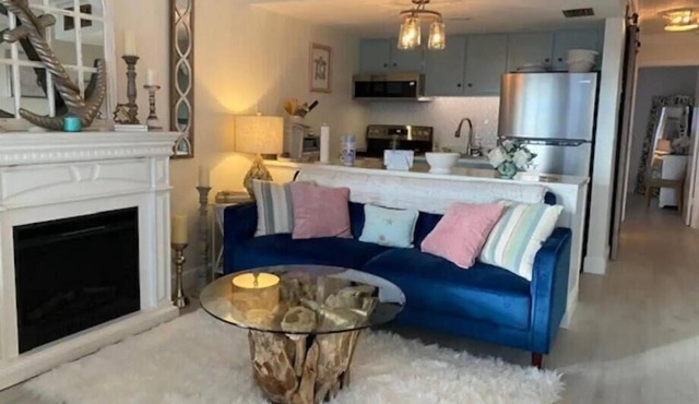 Newly Renovated Gulf View Condo in Harbor House