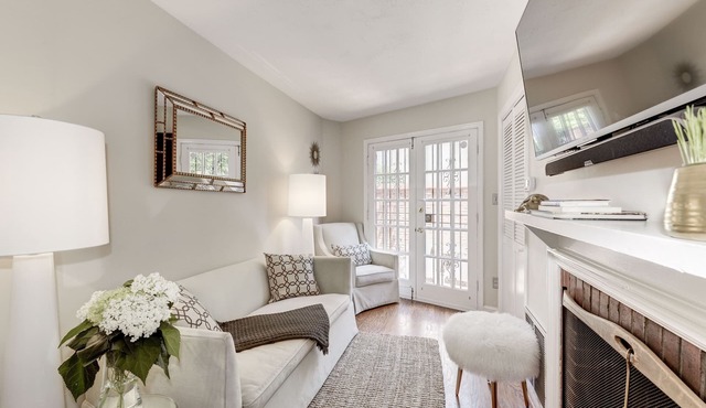 Newly renovated Gem of a Georgetown Home